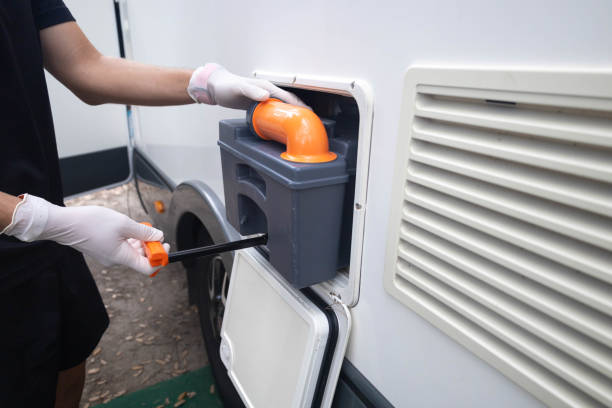 Portable Toilet Options We Offer in Boiling Springs, SC